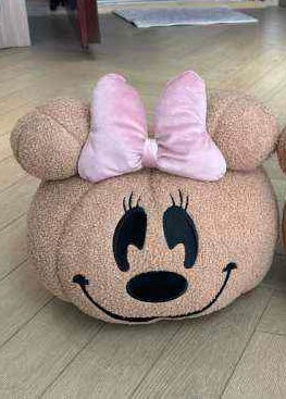 Pumpkin Girl Mouse pillow