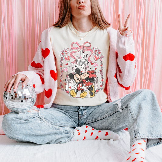 XOXO Tee - PREORDER 2-3 WKS