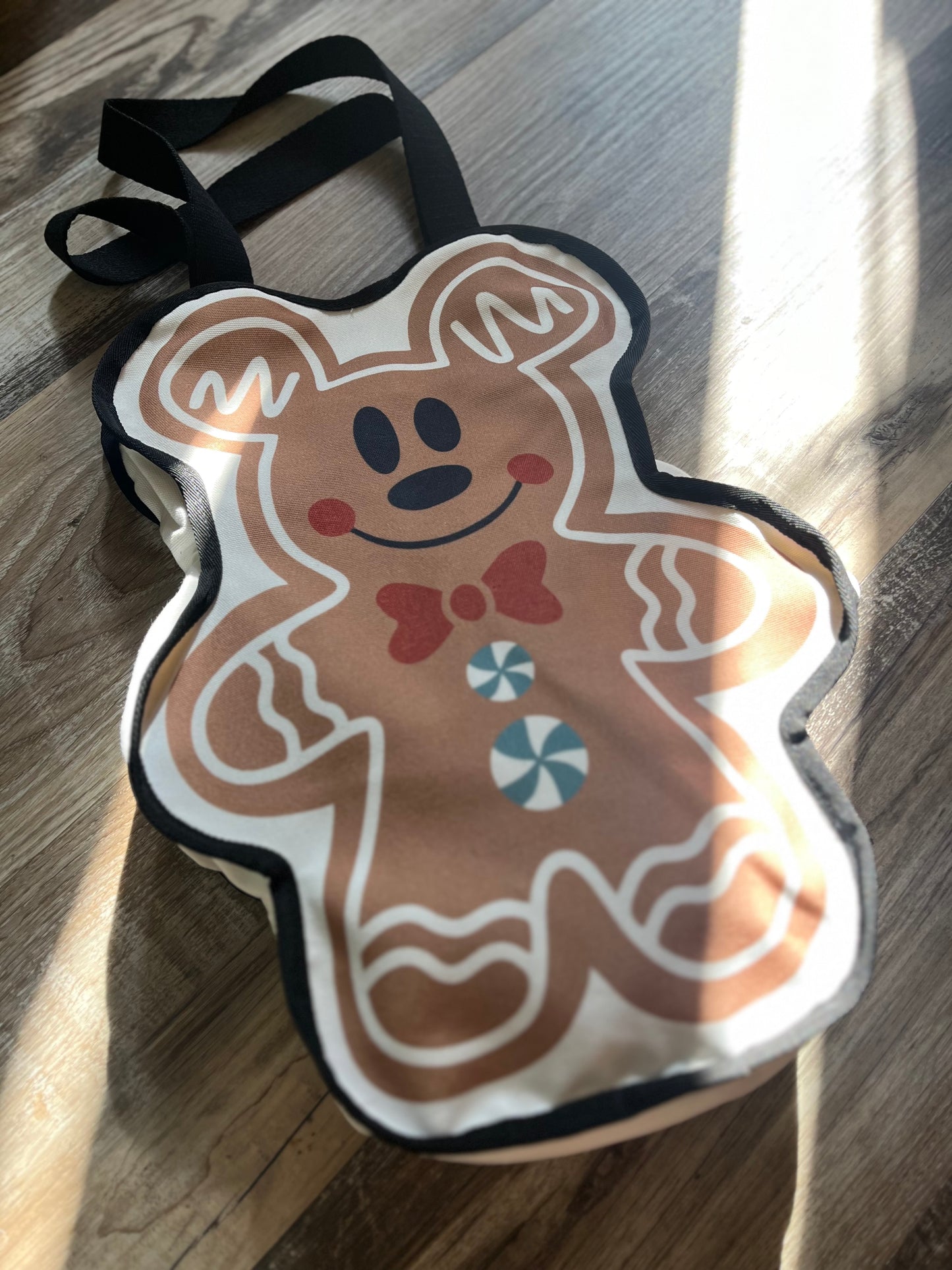 Oversized gingerbread tote