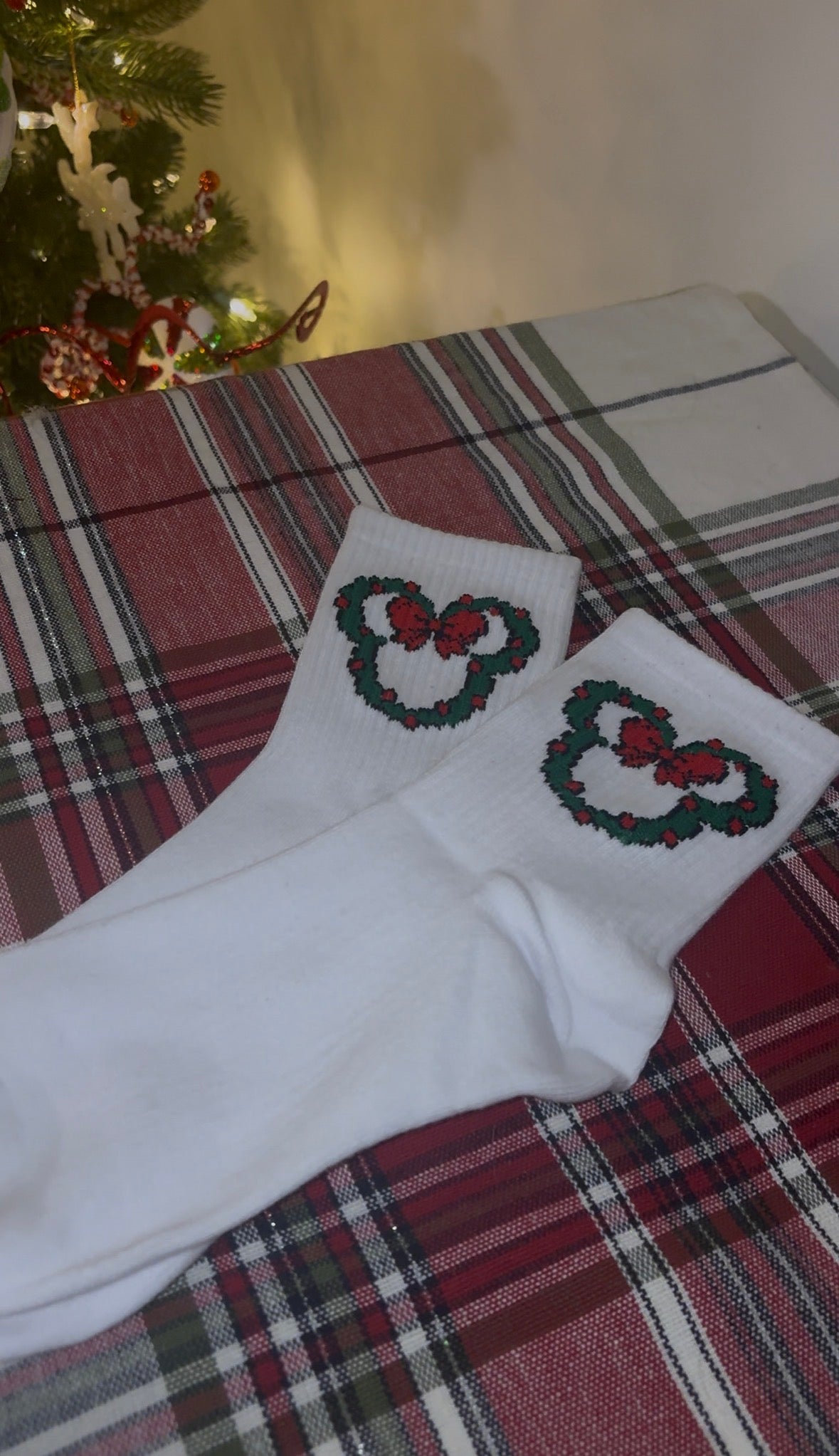 Christmas Wreath Socks