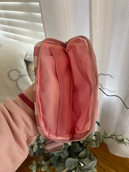 Sweet mouse pink belt bag